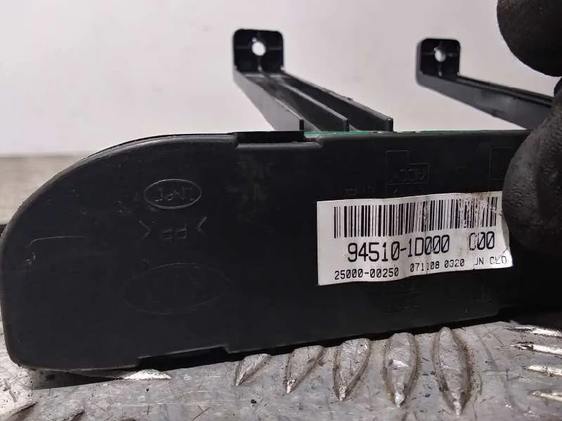 Display para Kia Carens (Un)