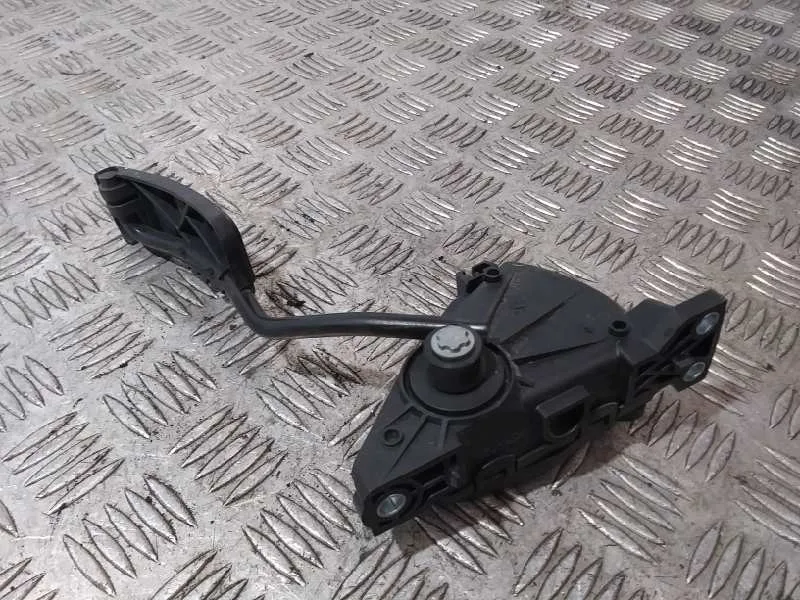 Pedal Acelerador para Nissan Interstar Mod. 04 (X70)