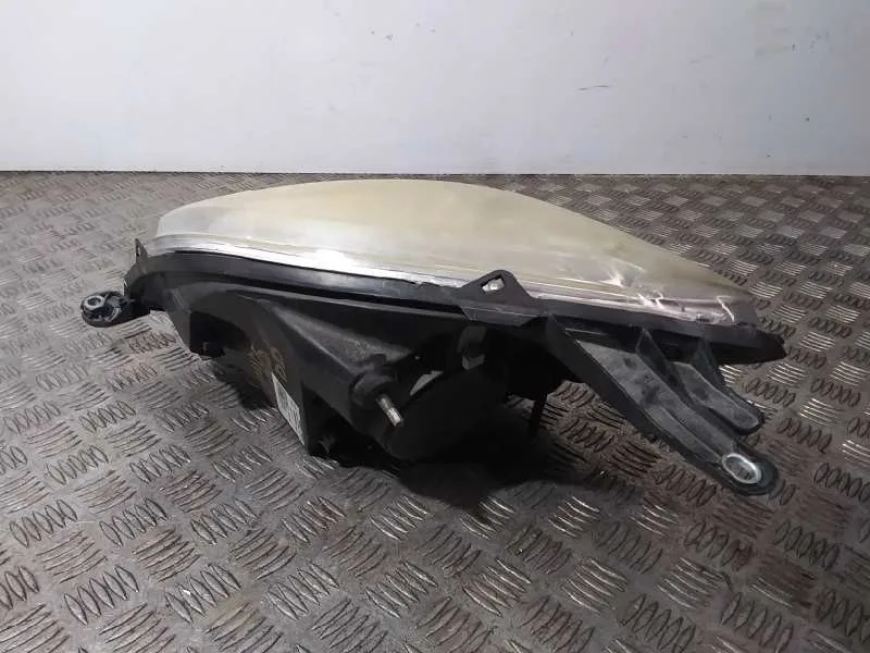 Faro Derecho para Fiat Qubo (300)