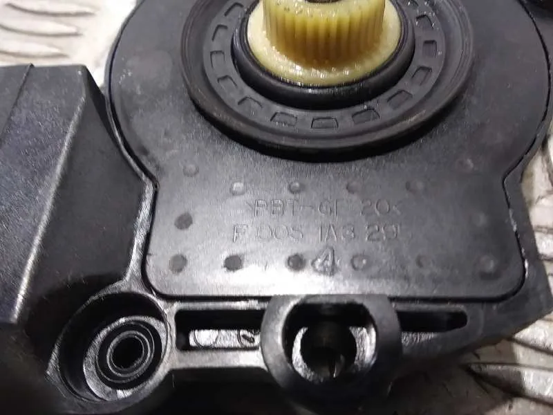 Motor Elevalunas Delantero Derecho para Kia Carens (Un)