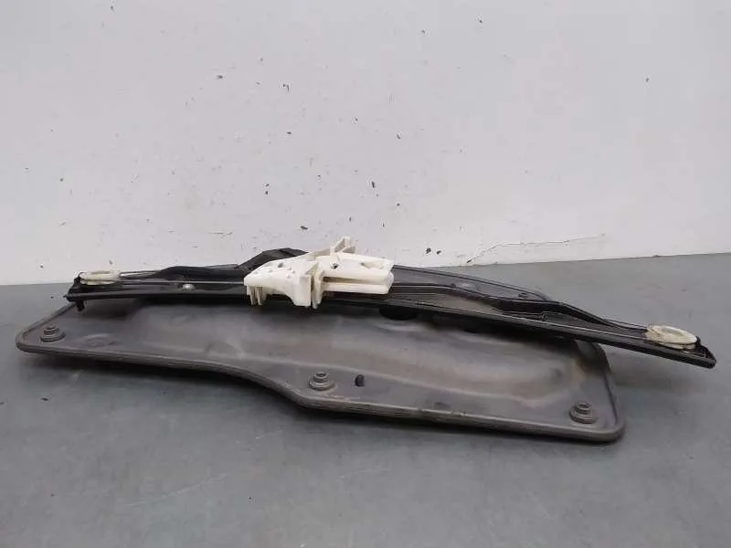 Elevalunas Trasero Izquierdo para Skoda Superb Combi (3T5)