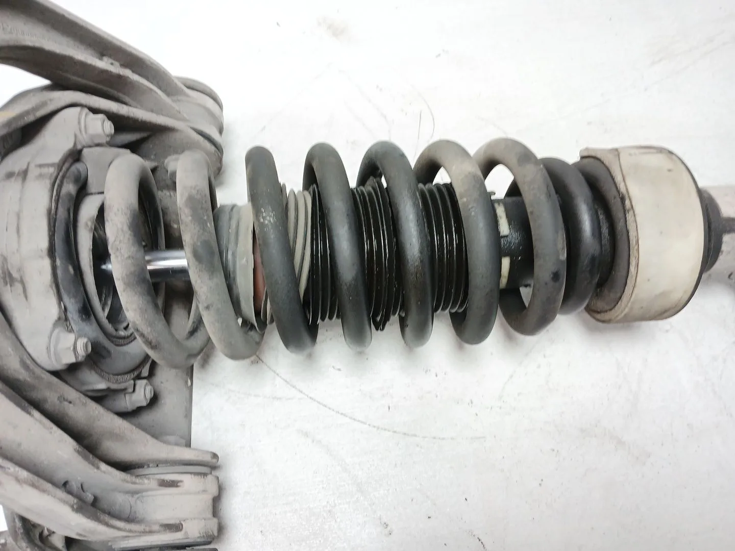Amortiguador Delantero Izquierdo para Volkswagen Touareg (7La)