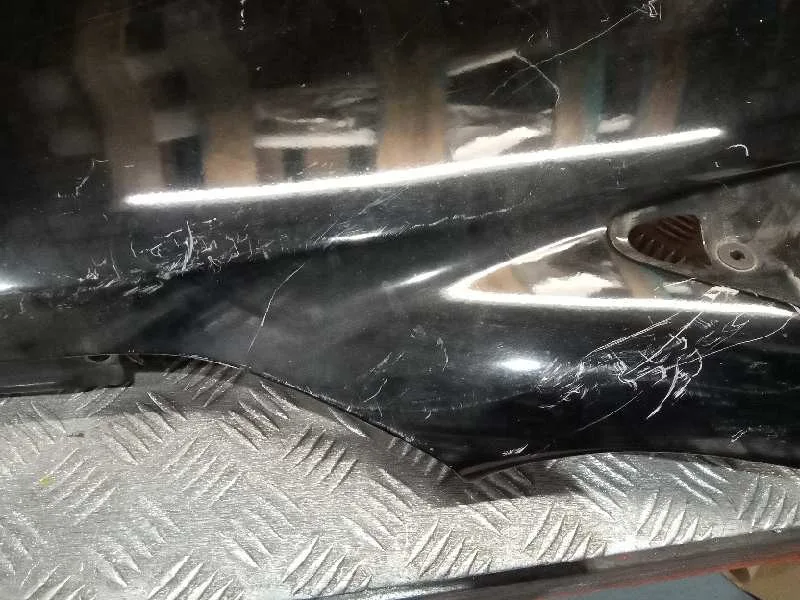 Aleta Delantera Derecha para Mazda 5 Berl. (Cr)