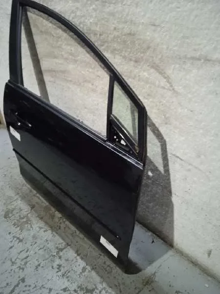 Puerta Delantera Derecha para Mazda 5 Berl. (Cr)
