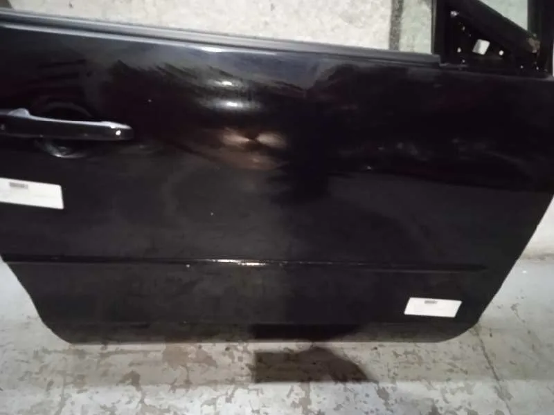 Puerta Delantera Derecha para Mazda 5 Berl. (Cr)