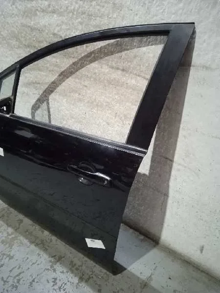 Puerta Delantera Izquierda para Mazda 5 Berl. (Cr)