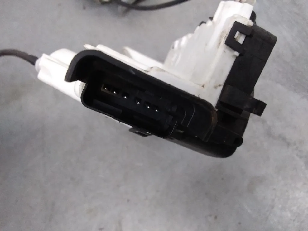 Cerradura Puerta Delantera Izquierda para Citroën C3