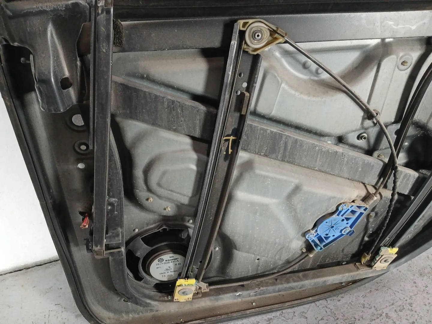 Elevalunas Trasero Derecho para Volkswagen Touareg (7La)