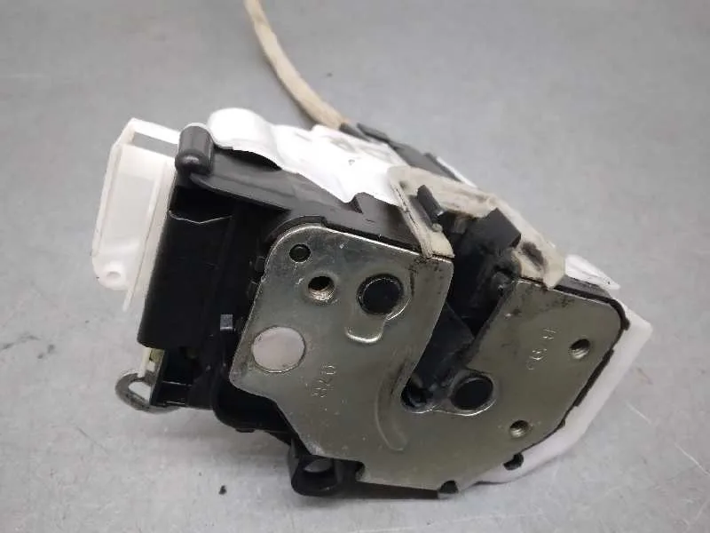 Cerradura Puerta Delantera Derecha para Fiat Qubo (300)