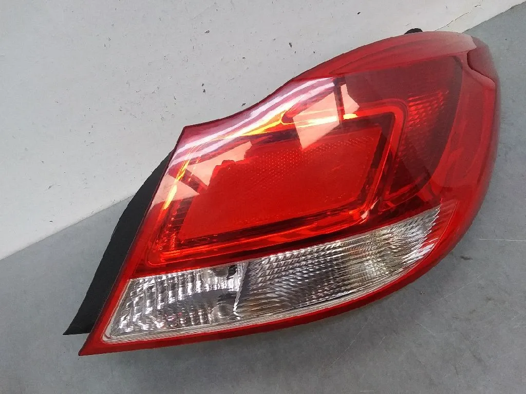 Piloto Trasero Derecho para Opel Insignia Berlina