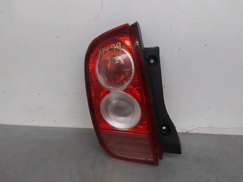 Piloto Trasero Izquierdo para Nissan Micra (K12E)