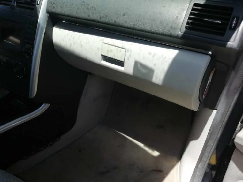 Guantera para Mercedes-Benz Clase B (W245)