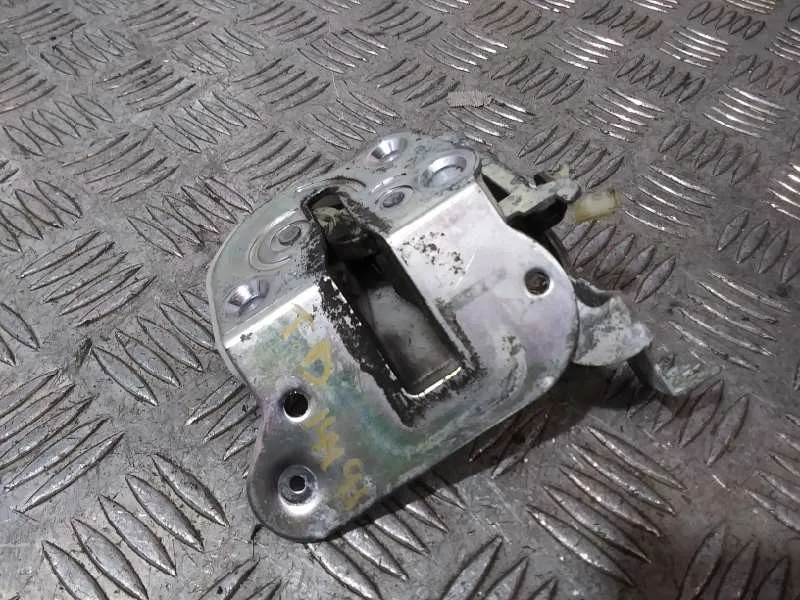 Cerradura Puerta Trasera Derecha para Mazda 5 Berl. (Cr)