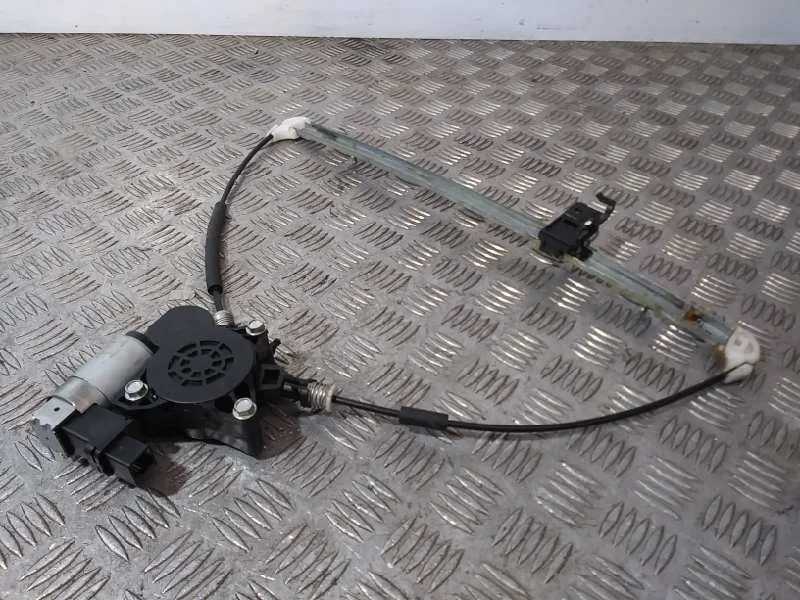 Elevalunas Trasero Izquierdo para Mazda 5 Berl. (Cr)
