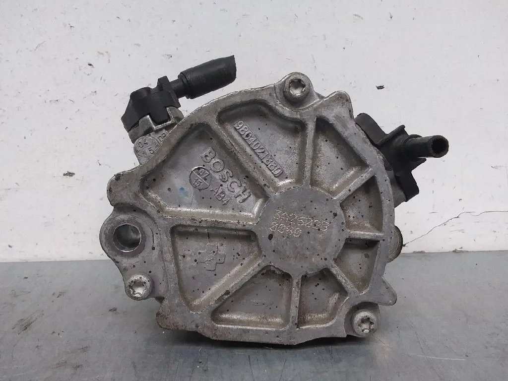 Depresor Freno / Bomba Vacio para Ford Transit Connect