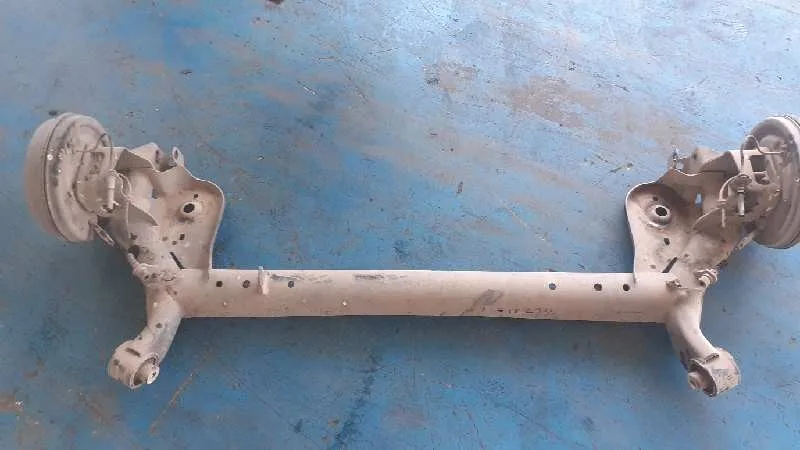 Puente Trasero para Ford Transit Courier