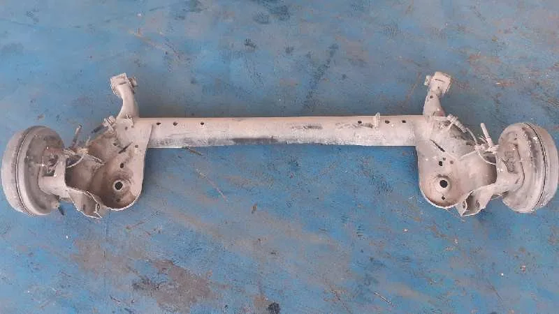 Puente Trasero para Ford Transit Courier