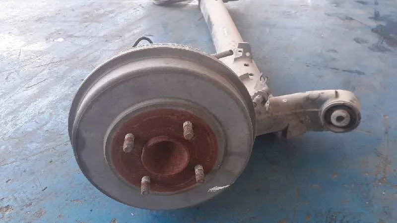Puente Trasero para Ford Transit Courier