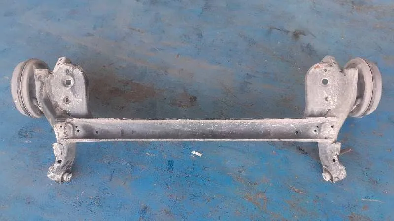 Puente Trasero para Ford Transit Courier