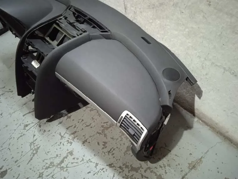 Salpicadero para Peugeot 407