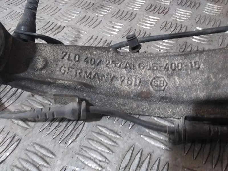 Mangueta Delantera Izquierda para Audi Q7 (4L)