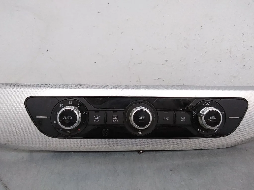Mando Climatizador para Audi A4 Berlina (8W2)