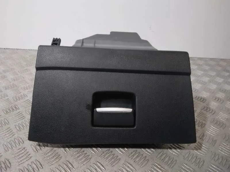 Guantera para Ford Mondeo Ber. (Ca2)