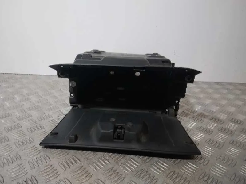 Guantera para Ford Mondeo Ber. (Ca2)