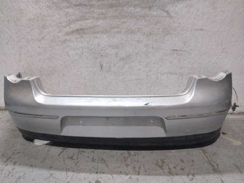 Paragolpes Trasero para Volkswagen Passat Berlina (3C2)