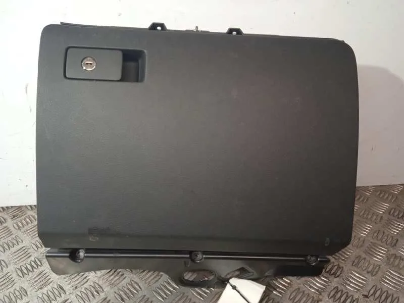 Guantera para Volkswagen Passat Berlina (3C2)