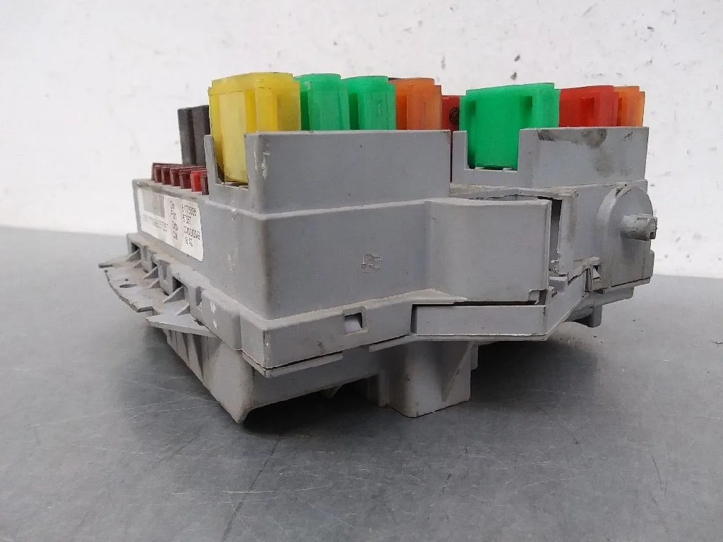 Caja Reles / Fusibles para Fiat Bravo (198)