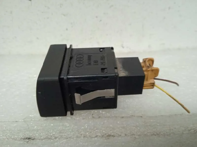 Warning para Audi A4 Berlina (8W2)
