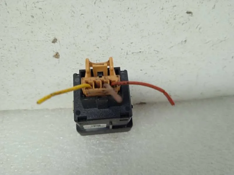 Warning para Audi A4 Berlina (8W2)