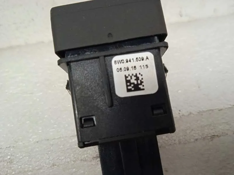 Warning para Audi A4 Berlina (8W2)