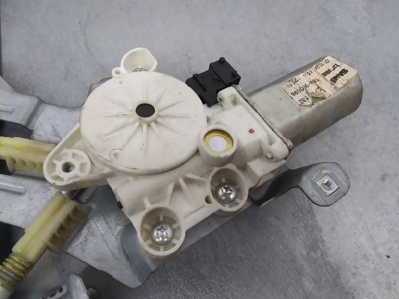 Elevalunas Delantero Derecho para Saab 9-3 Sport Hatch