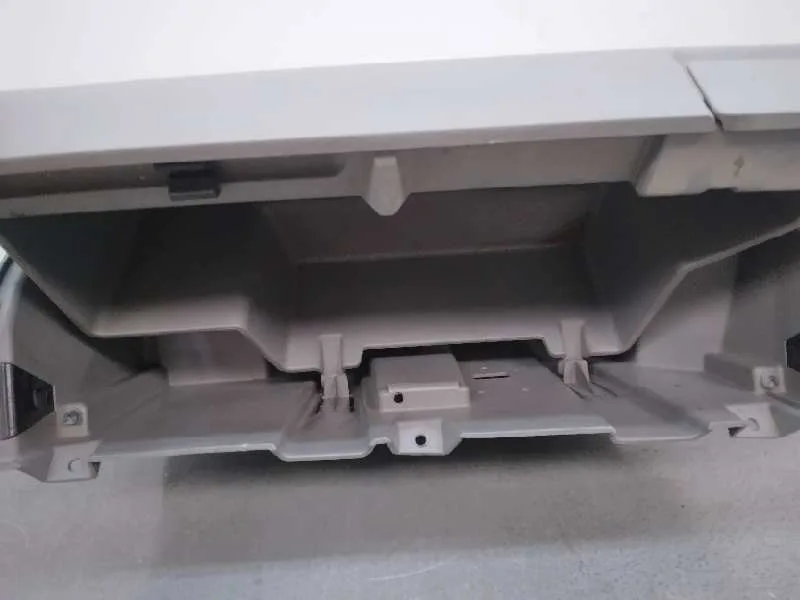 Guantera para Volkswagen Crafter Caja Cerrada