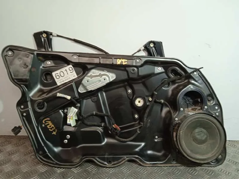 Elevalunas Delantero Izquierdo para Volkswagen Passat Berlina (3C2)