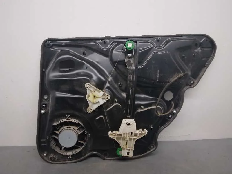Elevalunas Trasero Izquierdo para Volkswagen Passat Berlina (3C2)