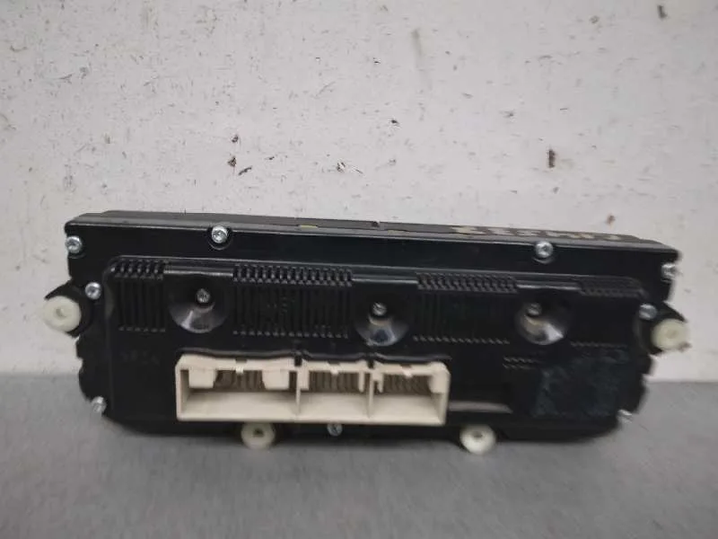 Mando Climatizador para Volkswagen Passat Berlina (3C2)