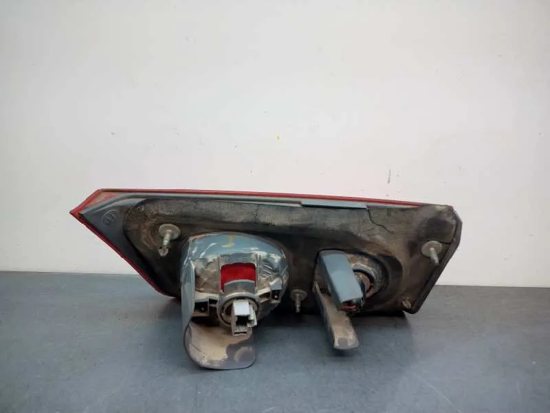 Piloto Trasero Izquierdo Interior para Honda Accord Berlina (Cl/Cn)