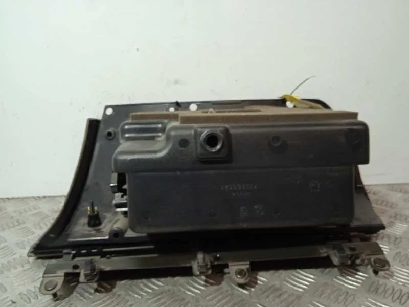 Guantera para Alfa Romeo Gt (125)