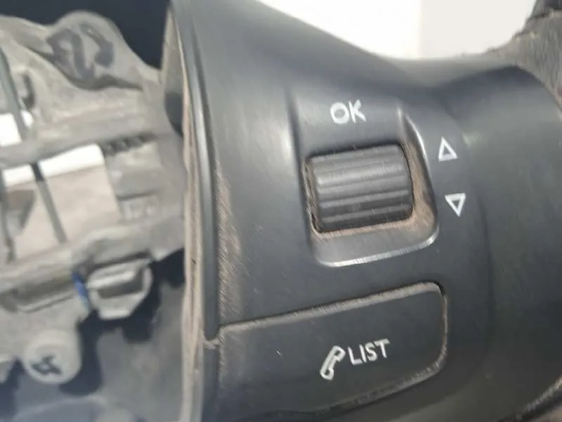 Volante para Peugeot 2008 (--.2013->)