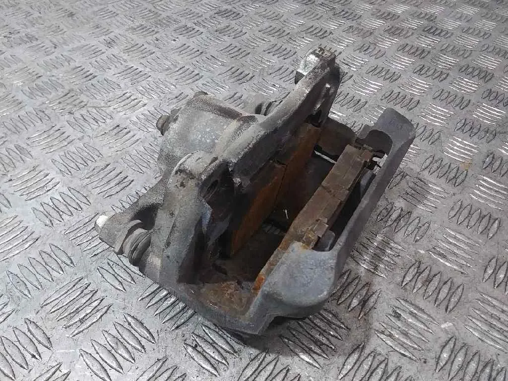 Pinza Freno Delantera Derecha para Nissan Qashqai (J11)