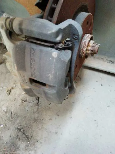 Pinza Freno Delantera Izquierda para Nissan Qashqai (J11)