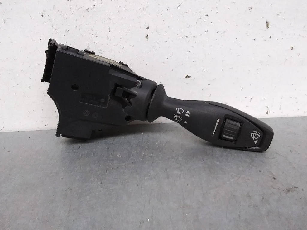 Mando Limpia para Ford Transit Courier