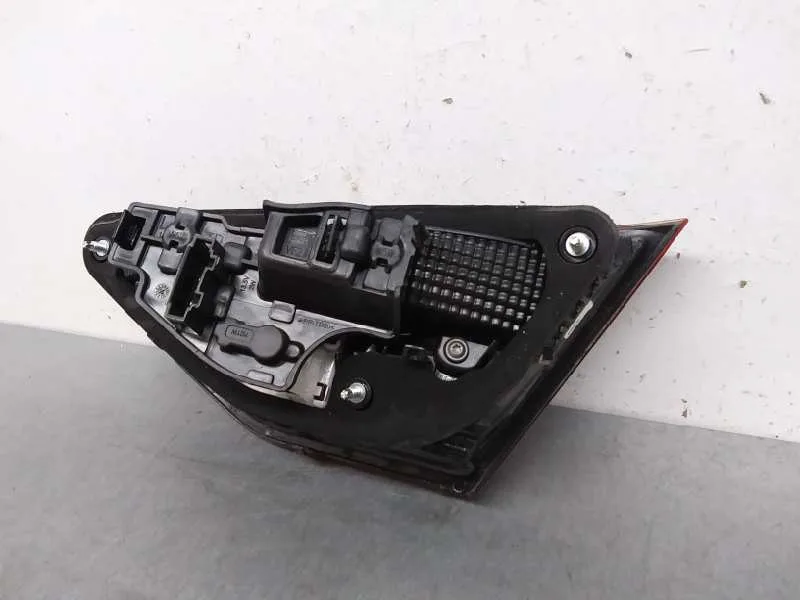 Piloto Trasero Izquierdo Interior para Seat Leon (5F1)