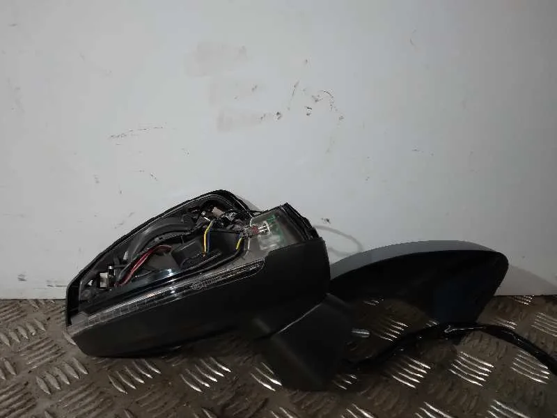 Retrovisor Derecho para Audi A3 (8V)