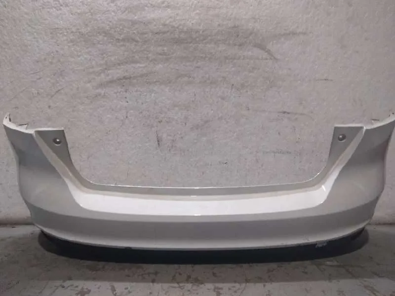 Paragolpes Trasero para Ford Focus Lim.