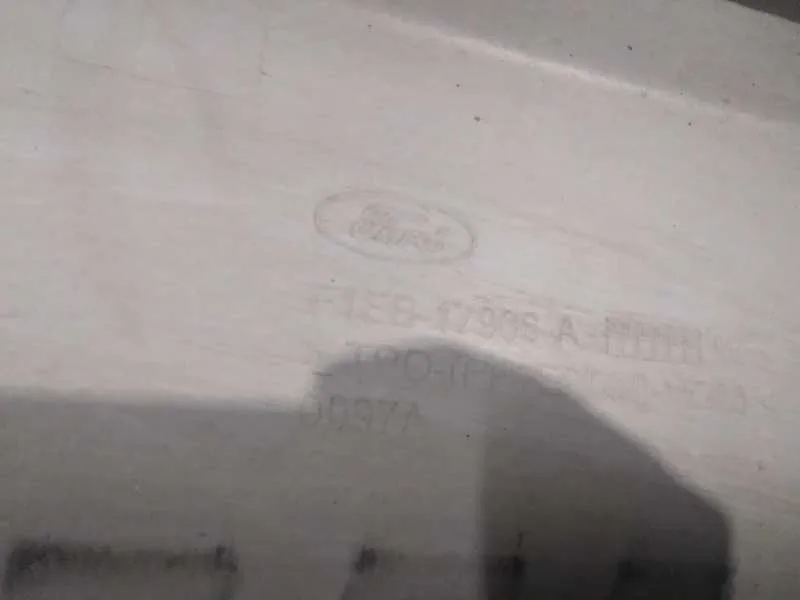 Paragolpes Trasero para Ford Focus Lim.