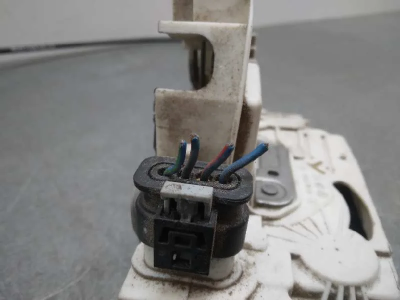 Cerradura Puerta Delantera Derecha para Volkswagen Crafter Caja Cerrada